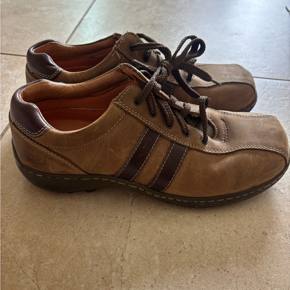 Skechers 4400 Men's Tan and Dark Brown Leather Casual lace-up Sneakers